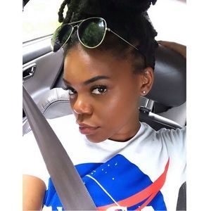 Meet your Posher, Maria